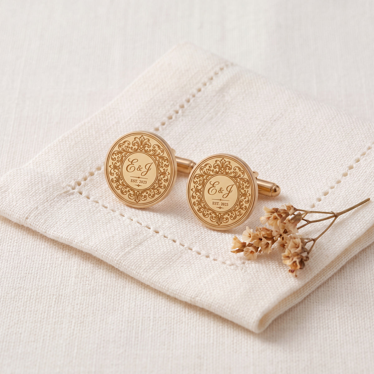 Personalized engraved gold cufflinks with couple initials and date — Eddia