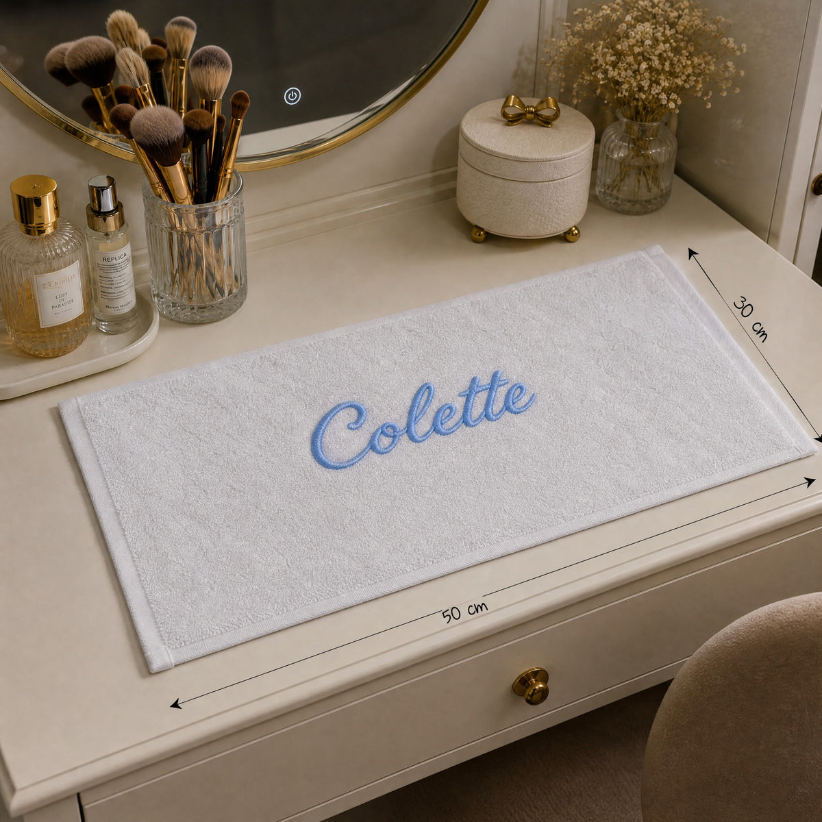 Colette personalized bamboo hand towel, sky blue script embroidery on light gray — photo 5