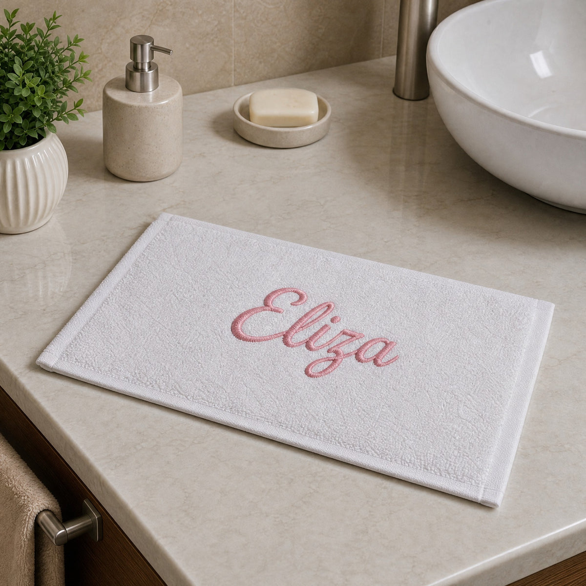 Eliza personalized bamboo hand towel, pink script embroidery on white — photo 2
