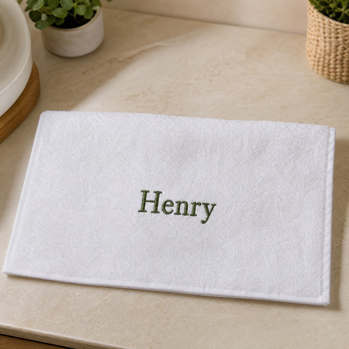 Henry personalized bamboo hand towel, forest green serif embroidery on white — photo 5